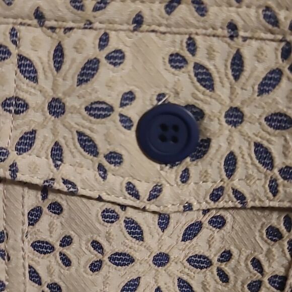 Joni B Cutout Blazer - Picture 3 of 4